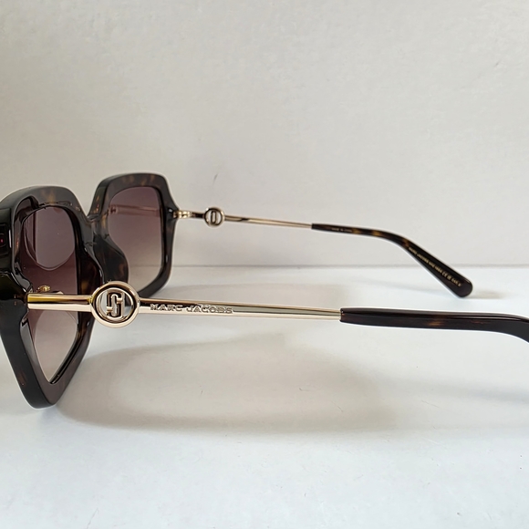 Marc Jacobs Women's Tortoiseshell Square Sunglasses - Brown Gradient - Picture 3 of 5